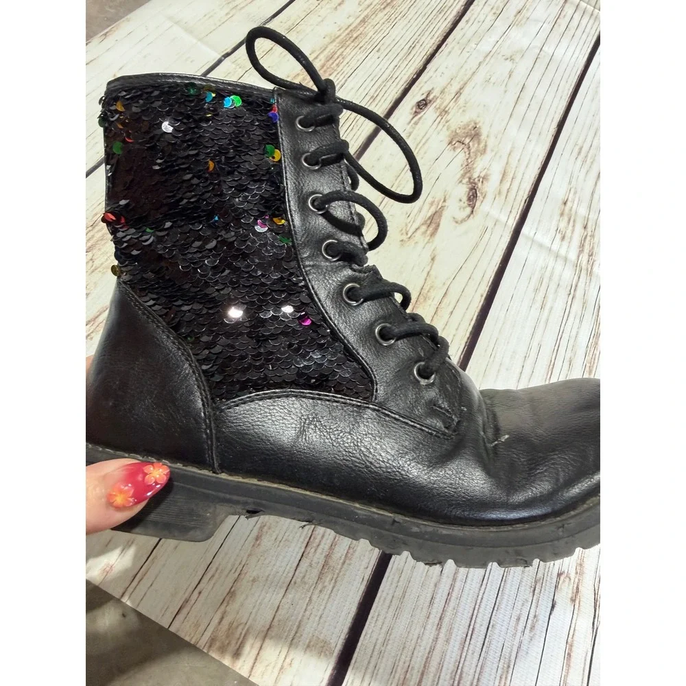 The Childrens Place Girls Black Rainbow Sequin Lace Up Combat Boots Size 3